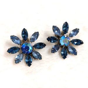 Vintage Beautiful Sunburst Blue Rhinestone Clip Earrings